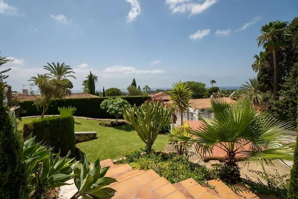 Private Villa In Elviria Marbella